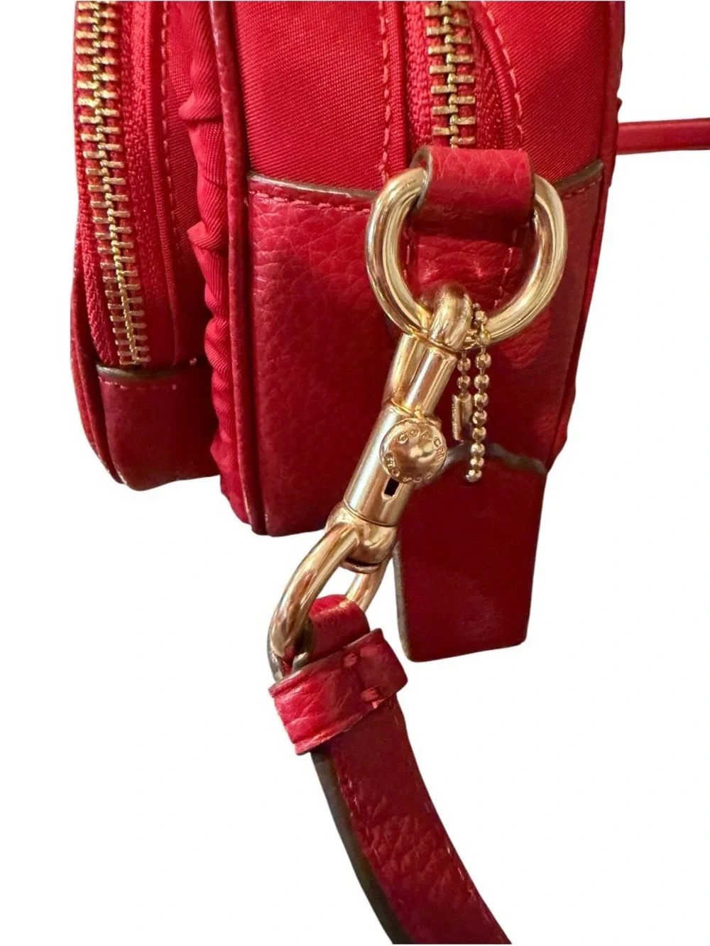 Coach Red Leather/Nylon quilted Rugged Crossbody Bag with Gold Hardware /hangtag - Picture 4 of 10